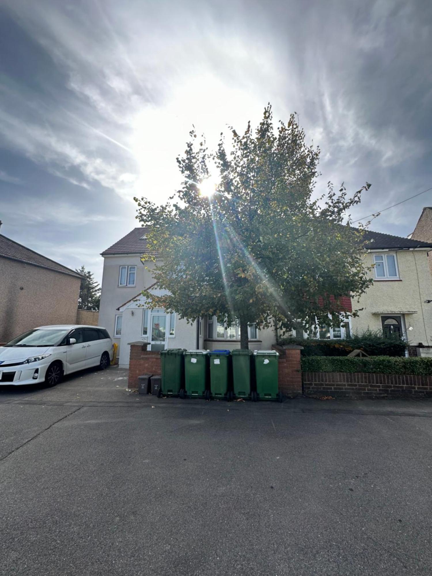 Luxury Ensuite Studio In Crayford Dartford Bexley London With Full Kitchen And Side Garden Alleyway Entrance Erith Ngoại thất bức ảnh
