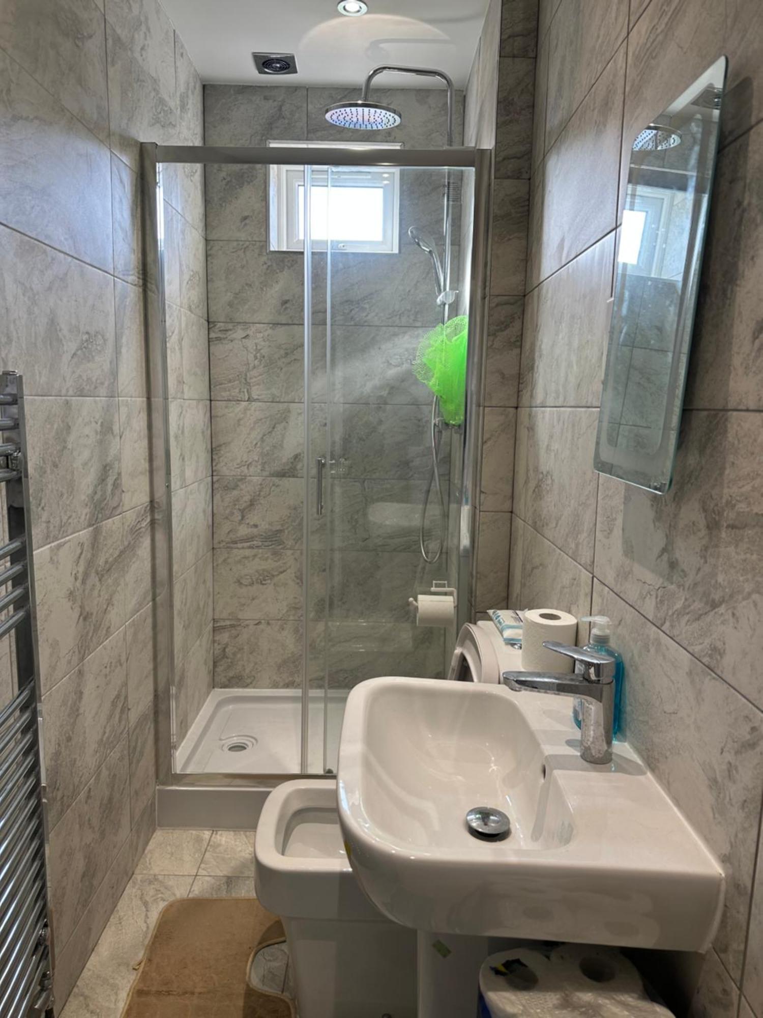Luxury Ensuite Studio In Crayford Dartford Bexley London With Full Kitchen And Side Garden Alleyway Entrance Erith Ngoại thất bức ảnh
